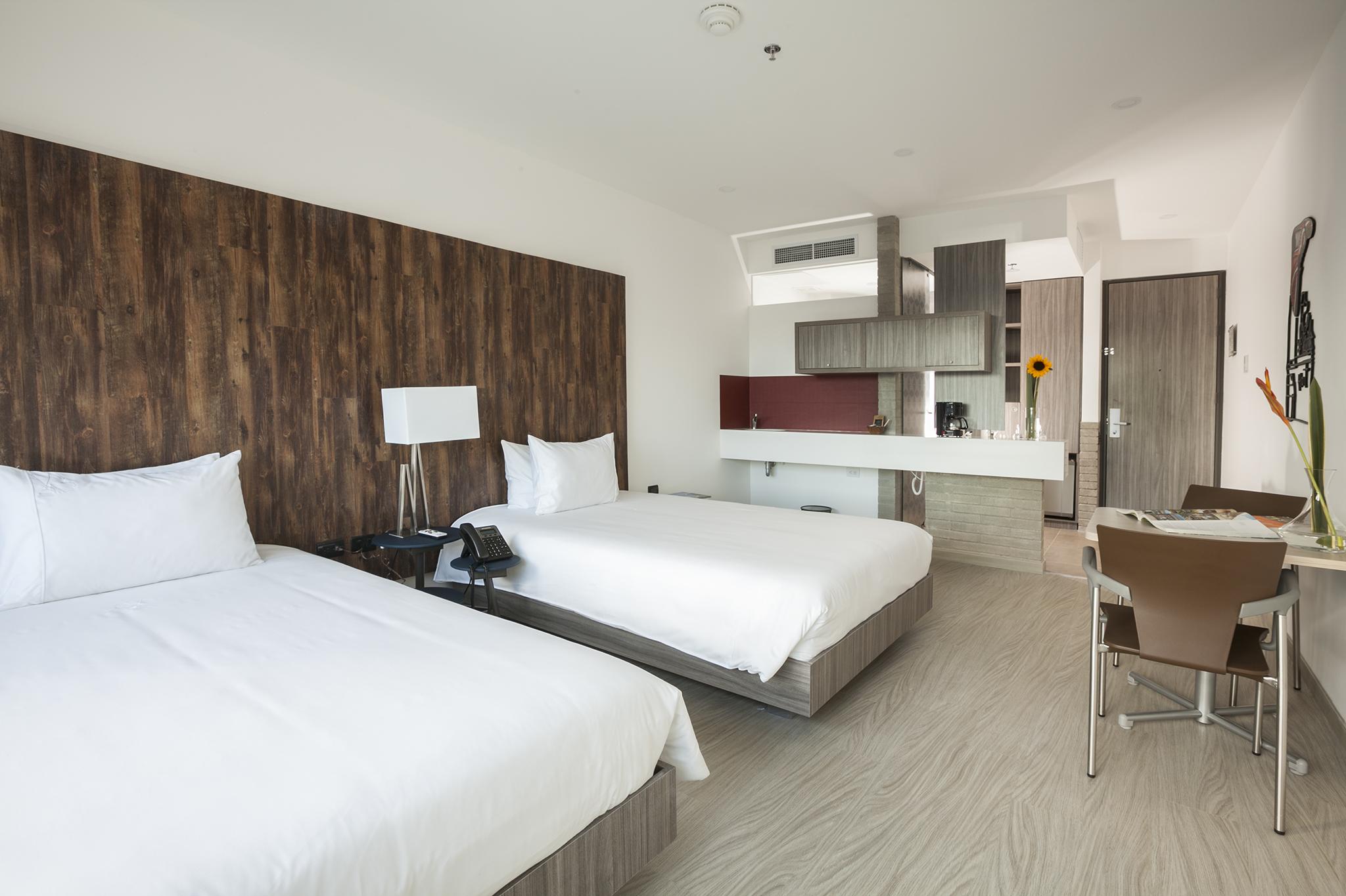 V Grand Hotel, A Member Of Radisson Individuals เมเดยิน ภายนอก รูปภาพ